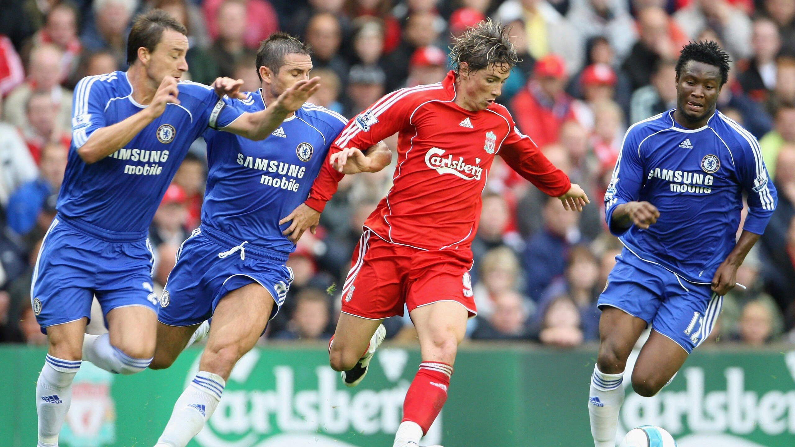 开云体育下载官网-水球反击迅速波兰掌控比赛，水球回放